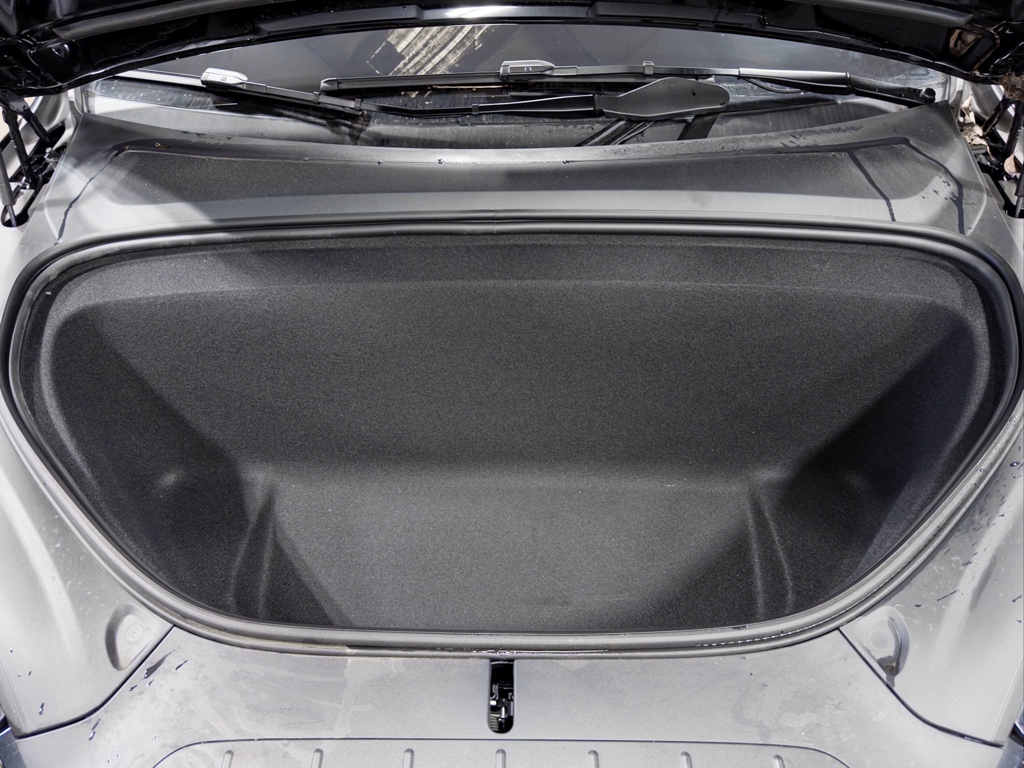 2026 Tesla Model X view 25