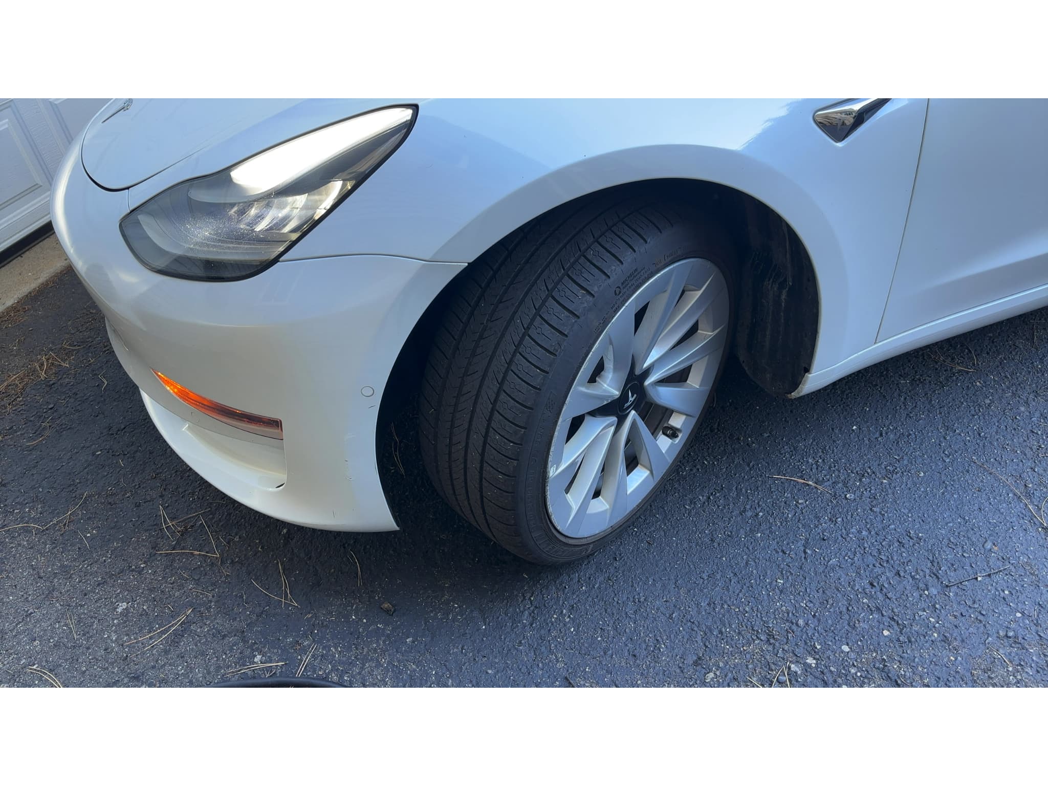 2019 Tesla Model 3 view 14