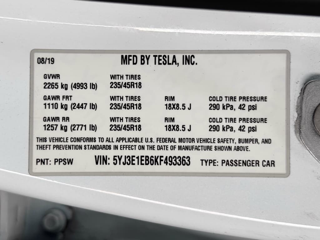 2019 Tesla Model 3 view 28