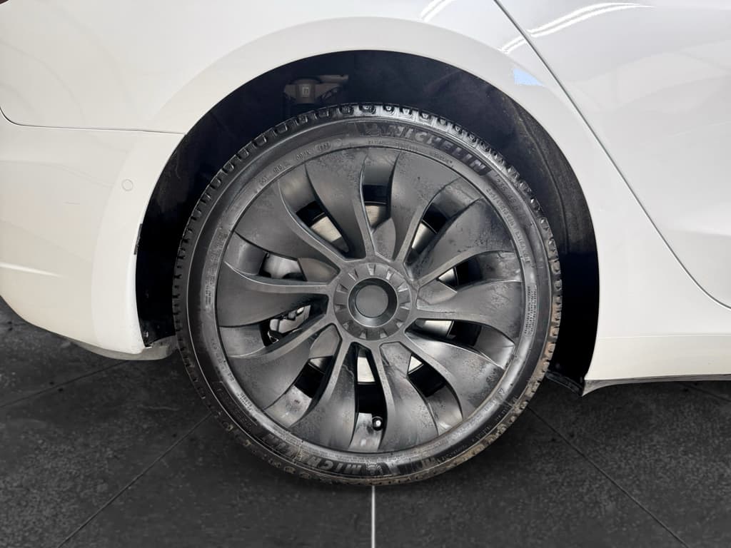 2019 Tesla Model 3 view 36