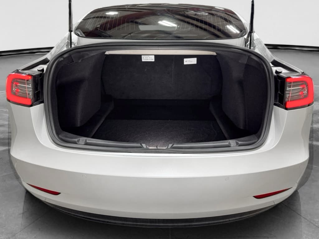 2019 Tesla Model 3 view 26