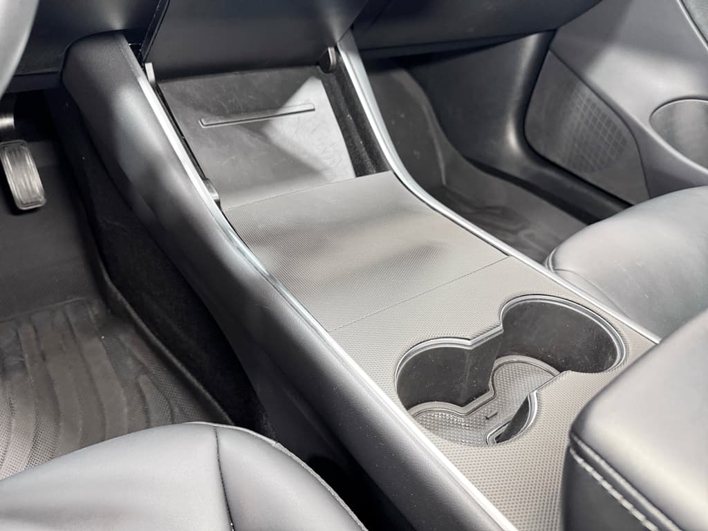 2019 Tesla Model 3 view 18