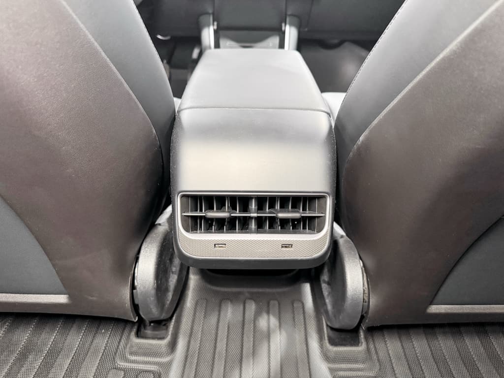 2019 Tesla Model 3 view 20