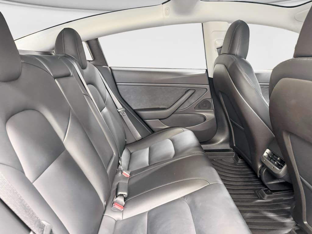 2019 Tesla Model 3 view 21