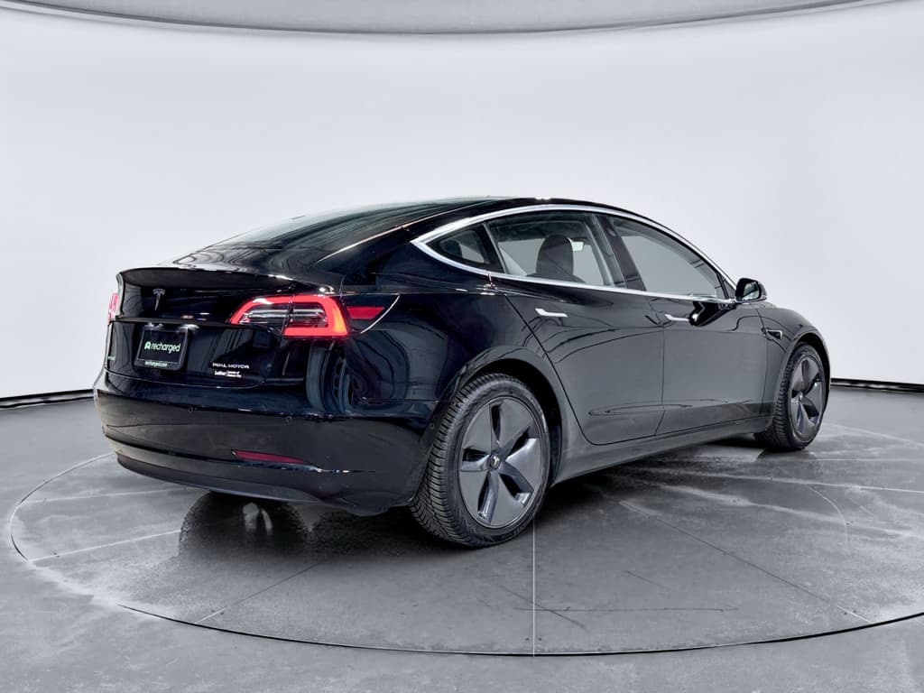 2019 Tesla Model 3 view 3