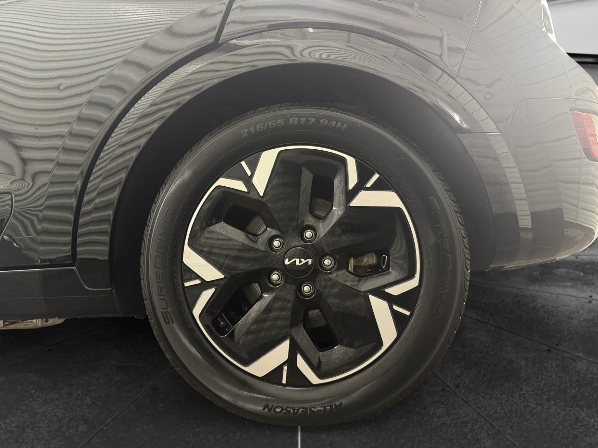 2023 Kia Niro EV view 34
