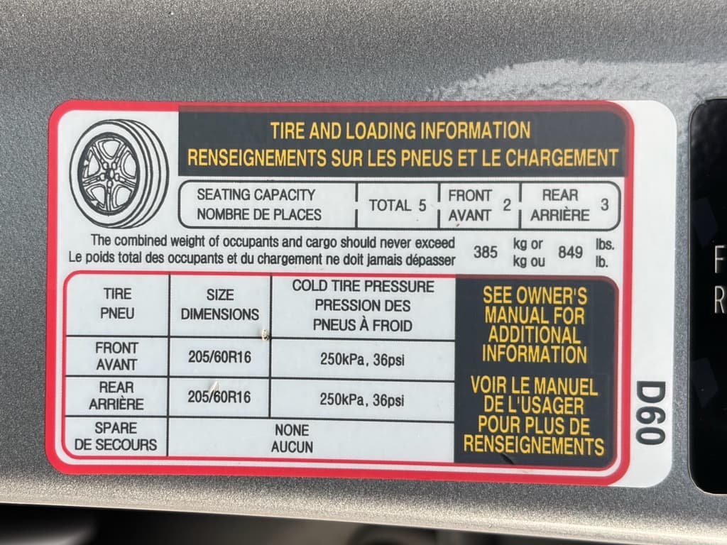 2022 Kia Niro PHEV view 27