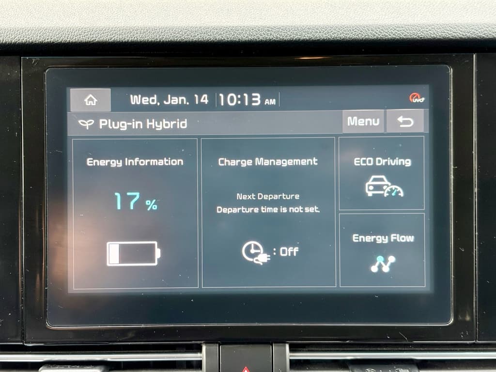2022 Kia Niro PHEV view 11