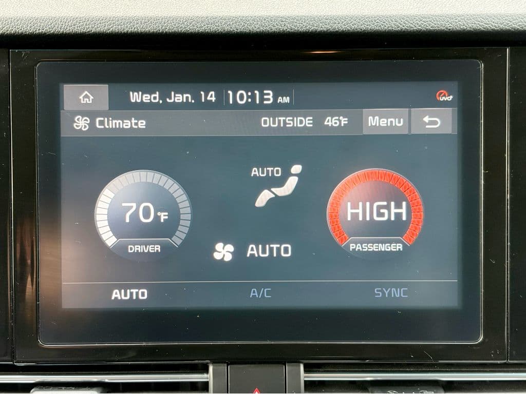 2022 Kia Niro PHEV view 12