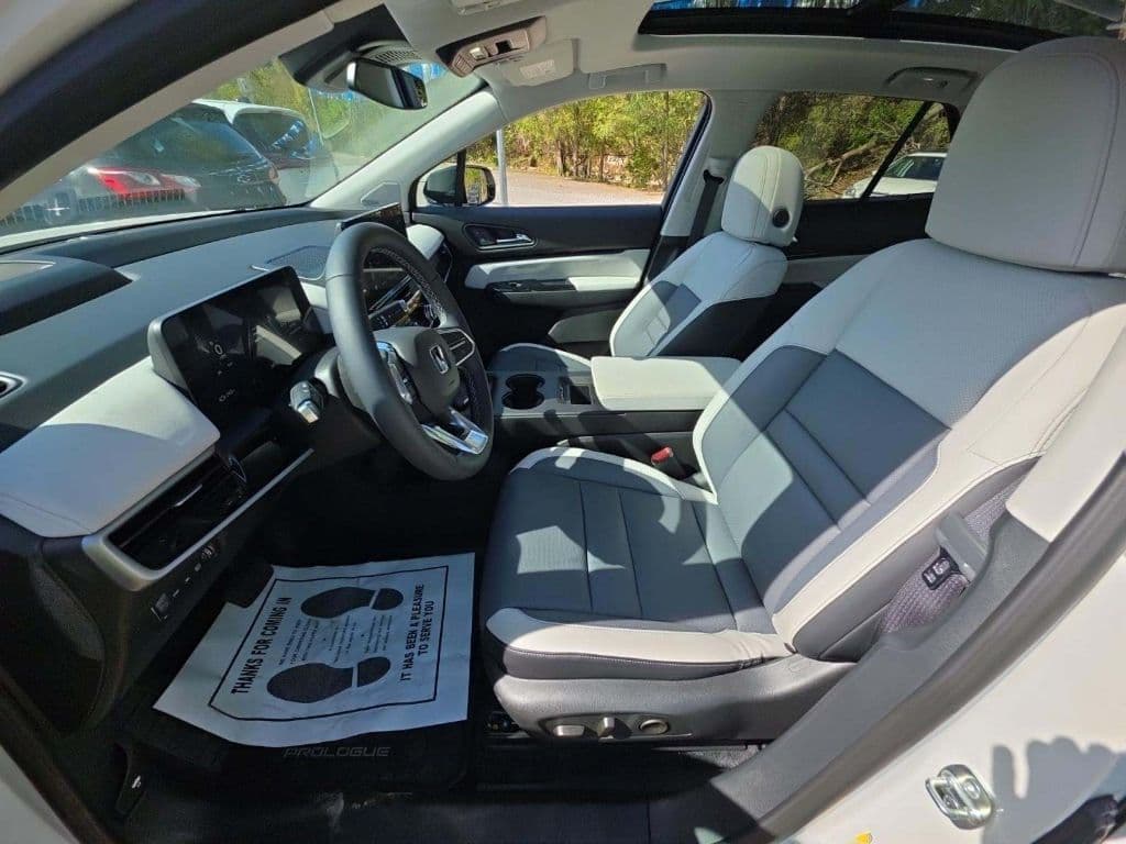 2025 Honda Prologue view 5