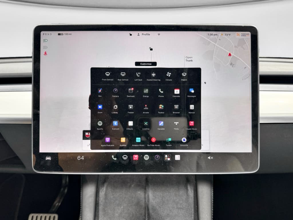 2022 Tesla Model Y view 11