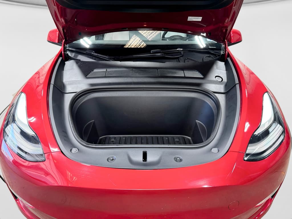 2022 Tesla Model Y view 24