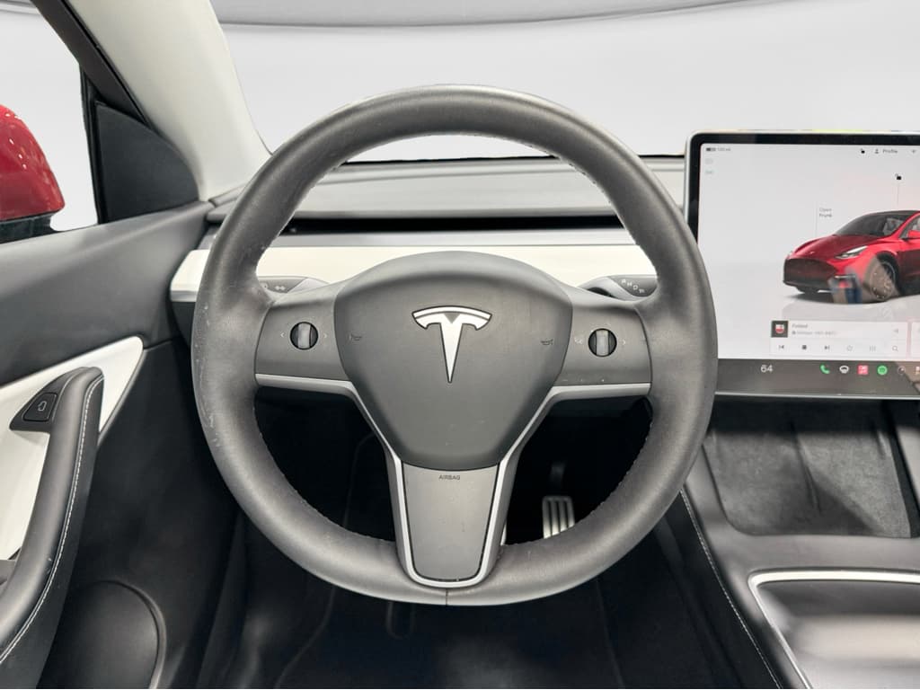 2022 Tesla Model Y view 8