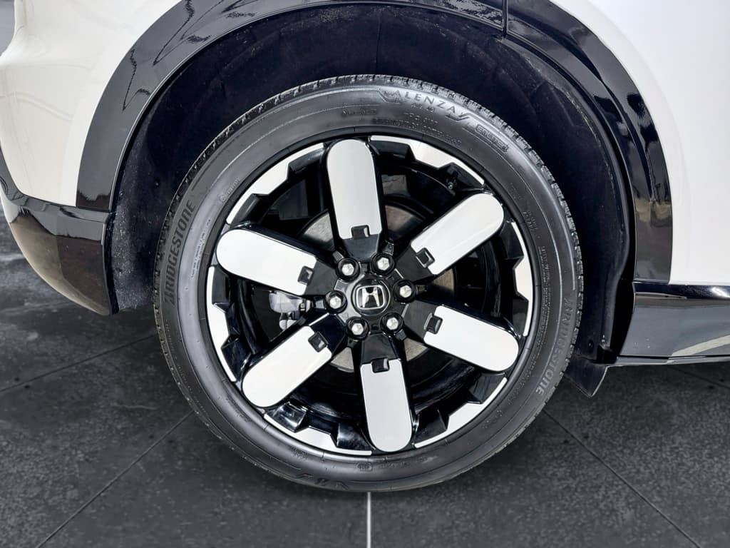 2025 Honda Prologue view 35