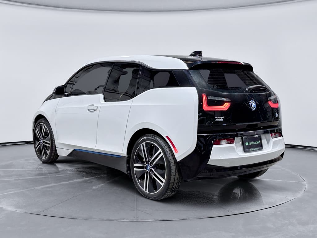2016 BMW i3 view 2