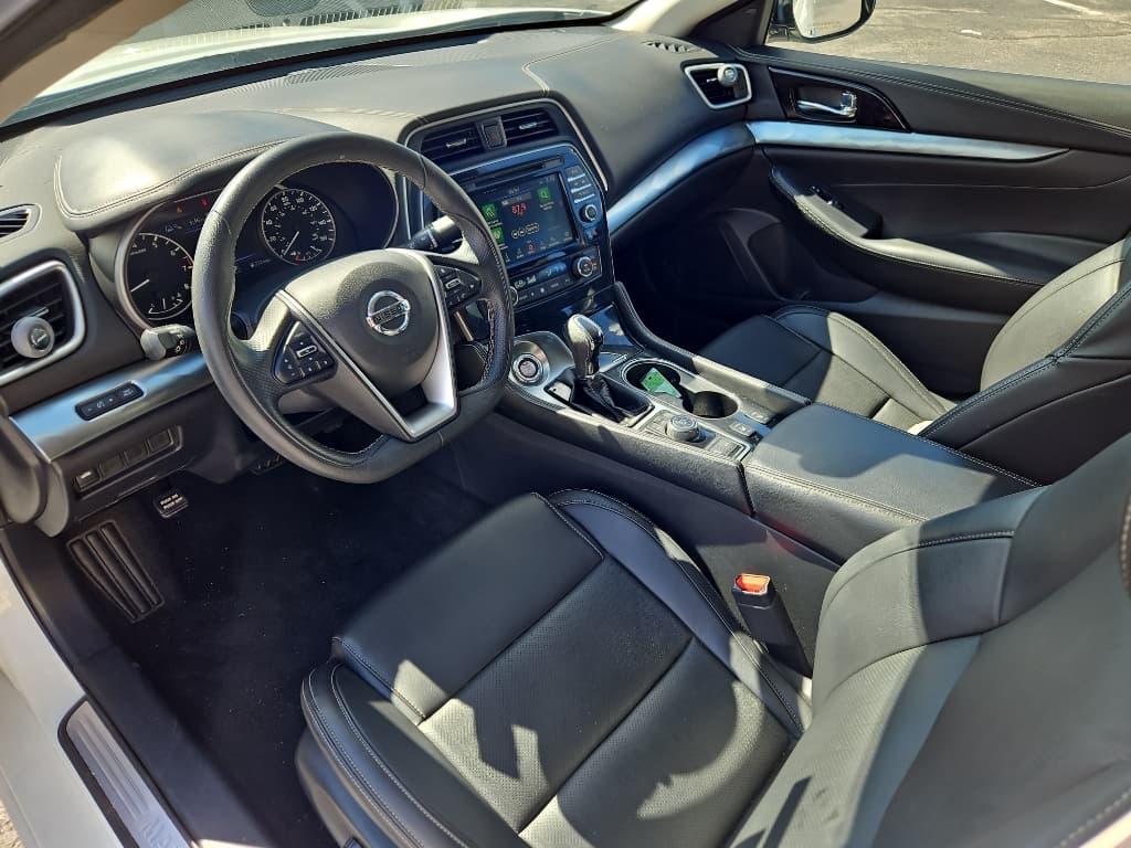 2022 Nissan Maxima view 6