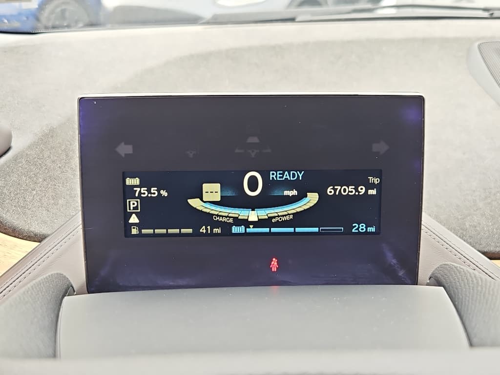 2016 BMW i3 view 9