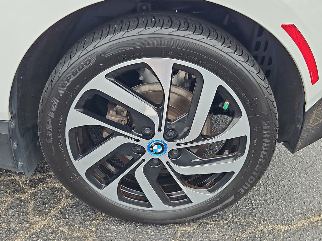 2016 BMW i3 view 27