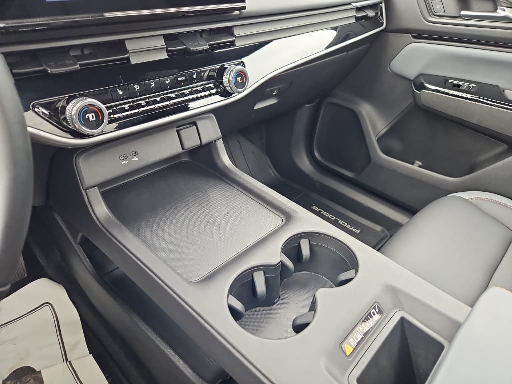 2024 Honda Prologue view 38