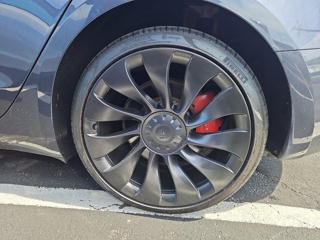 2023 Tesla Model 3 view 25