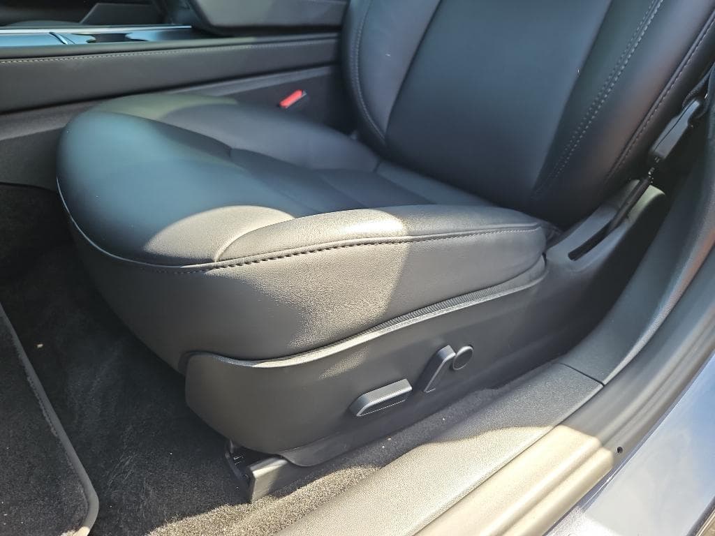 2023 Tesla Model 3 view 7