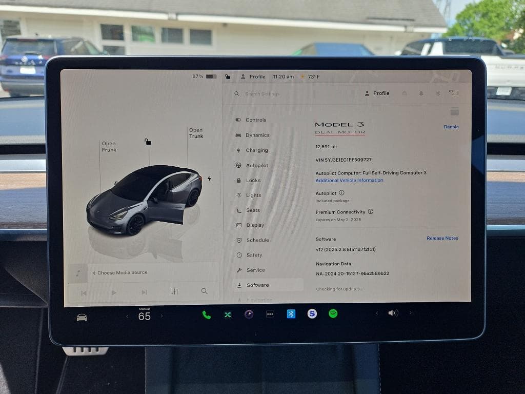 2023 Tesla Model 3 view 9