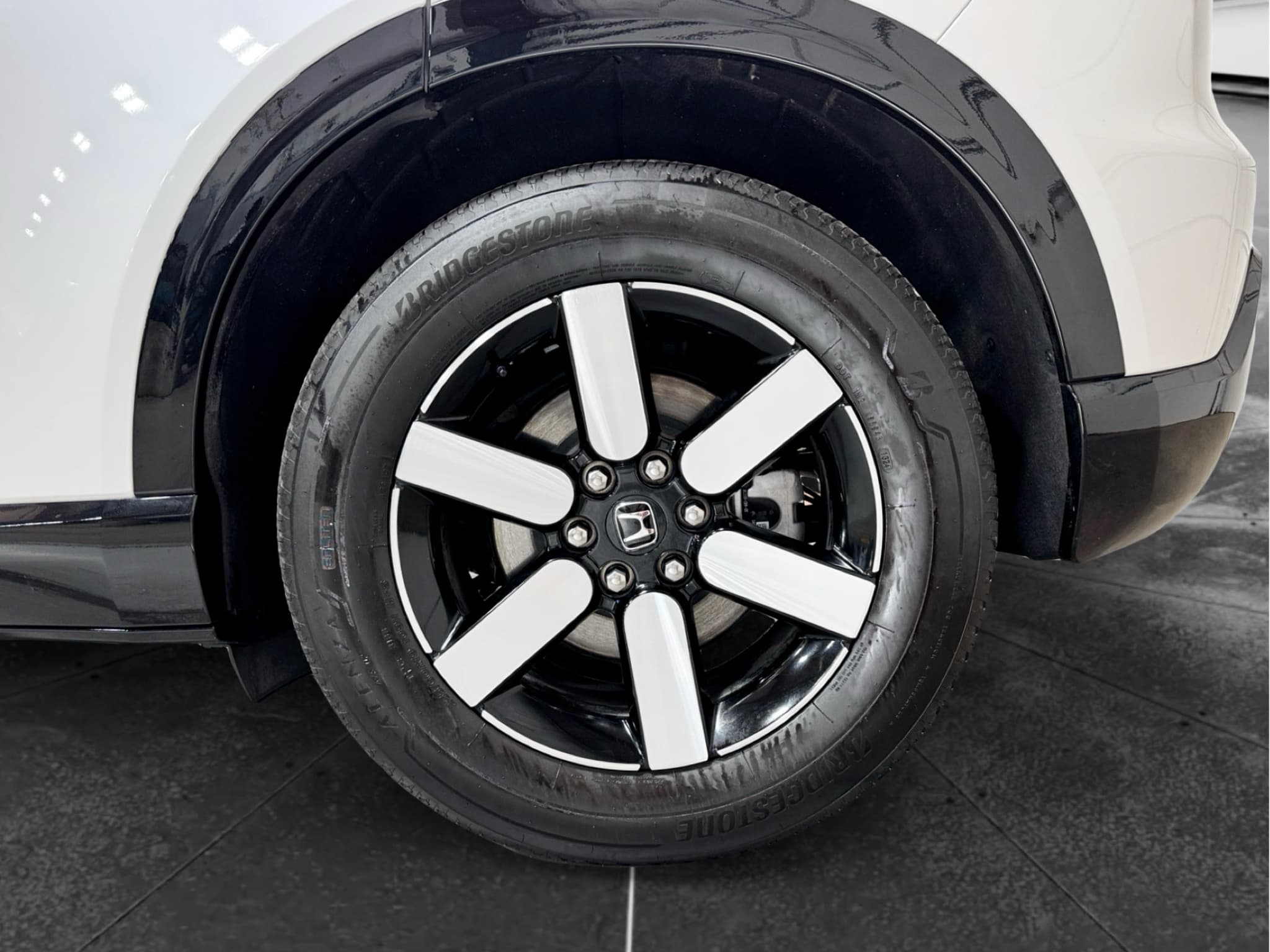 2024 Honda Prologue view 30