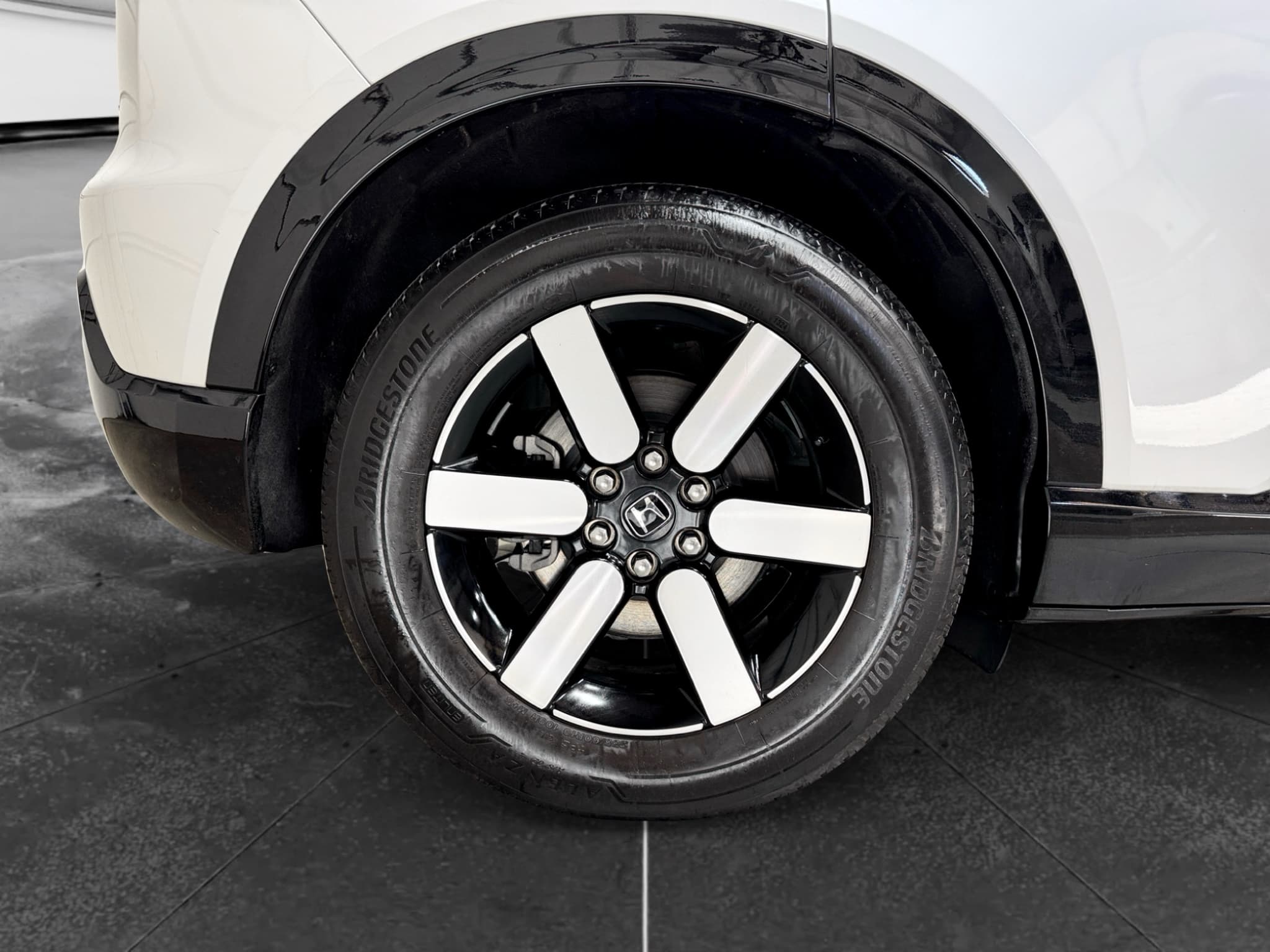 2024 Honda Prologue view 32