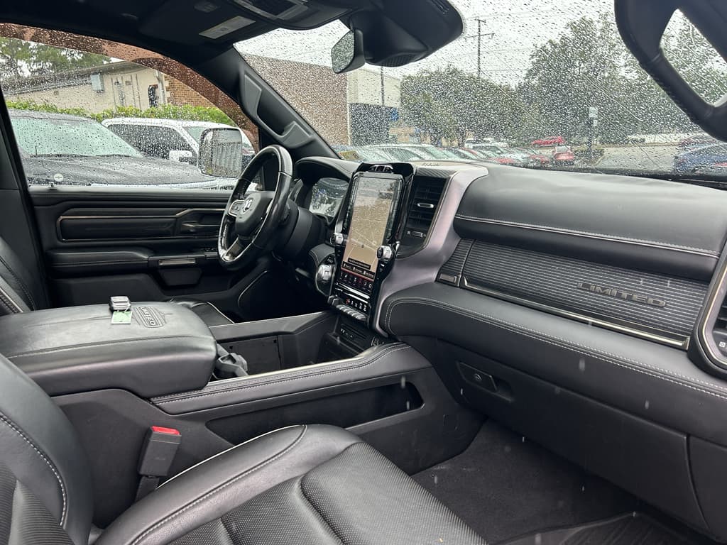2019 Ram 1500 view 5