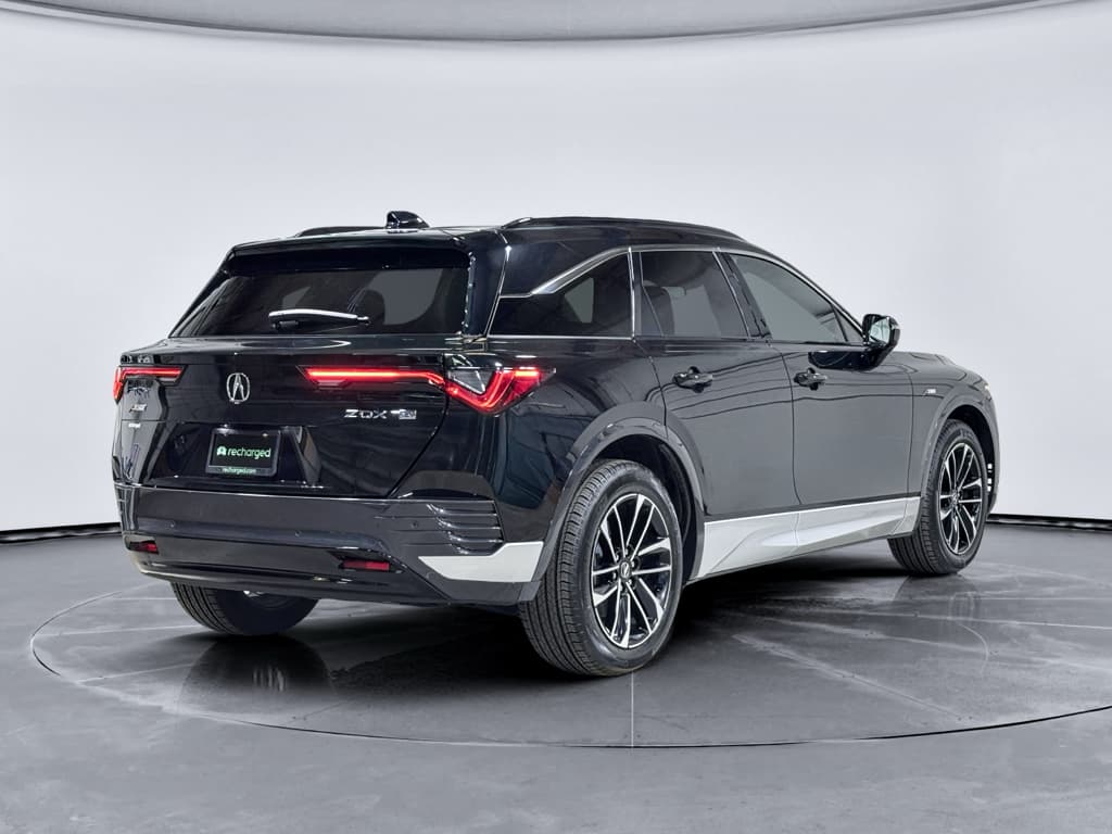 2024 Acura ZDX view 3