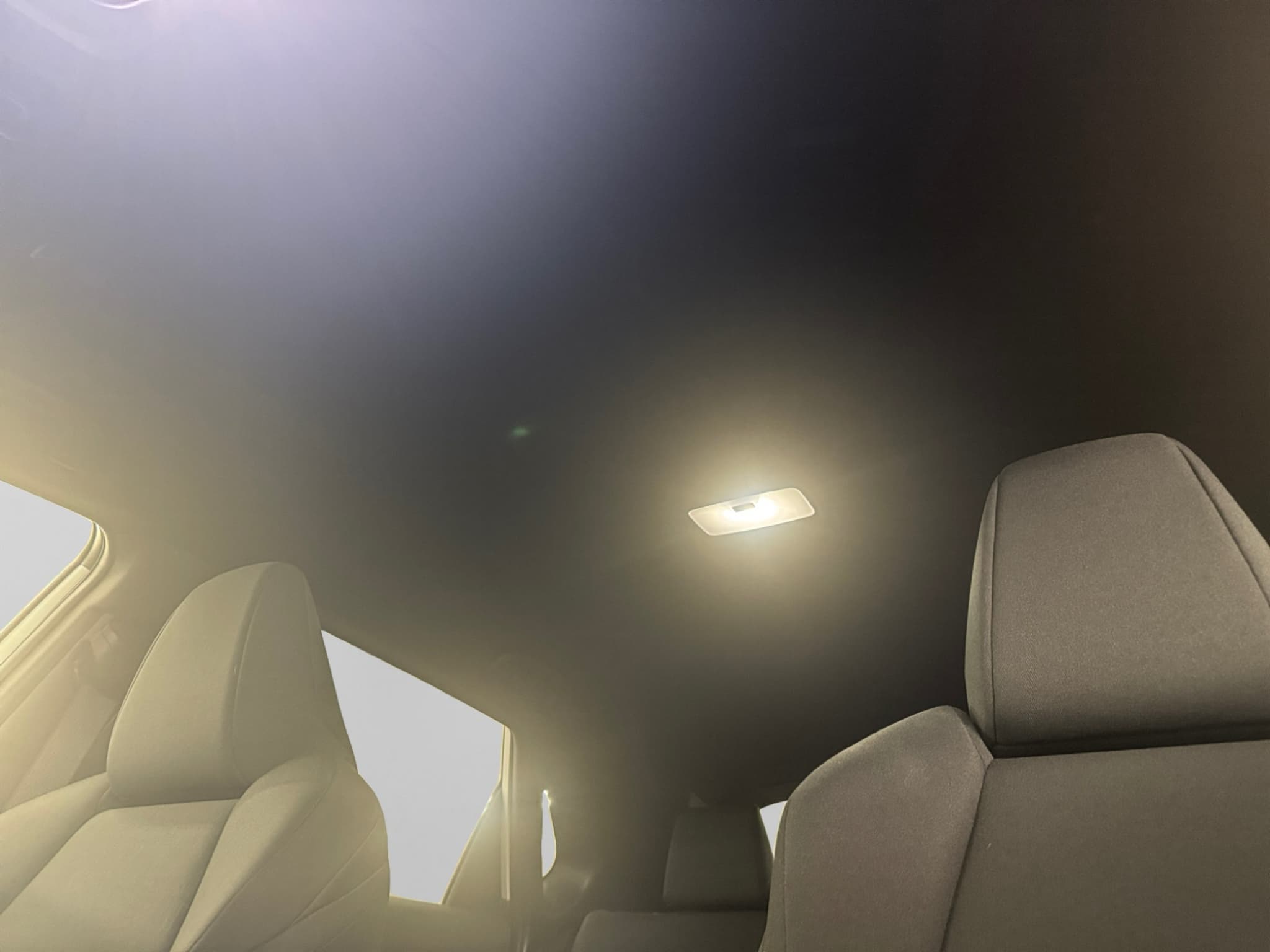 2022 Kia Niro PHEV view 24