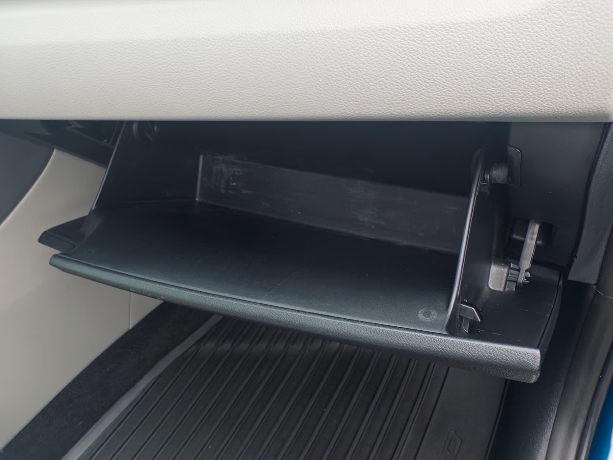 2022 Kia Niro PHEV view 20