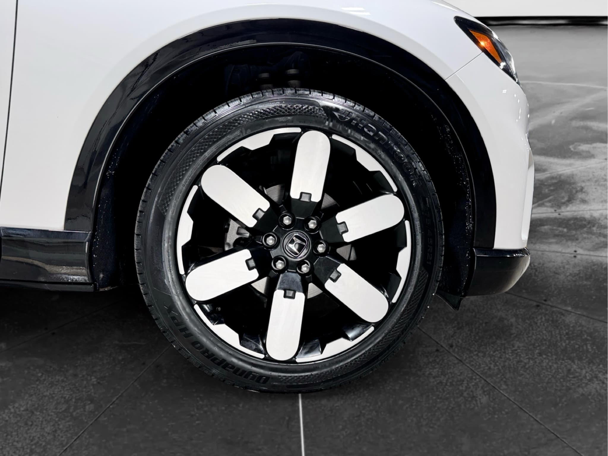 2024 Honda Prologue view 34