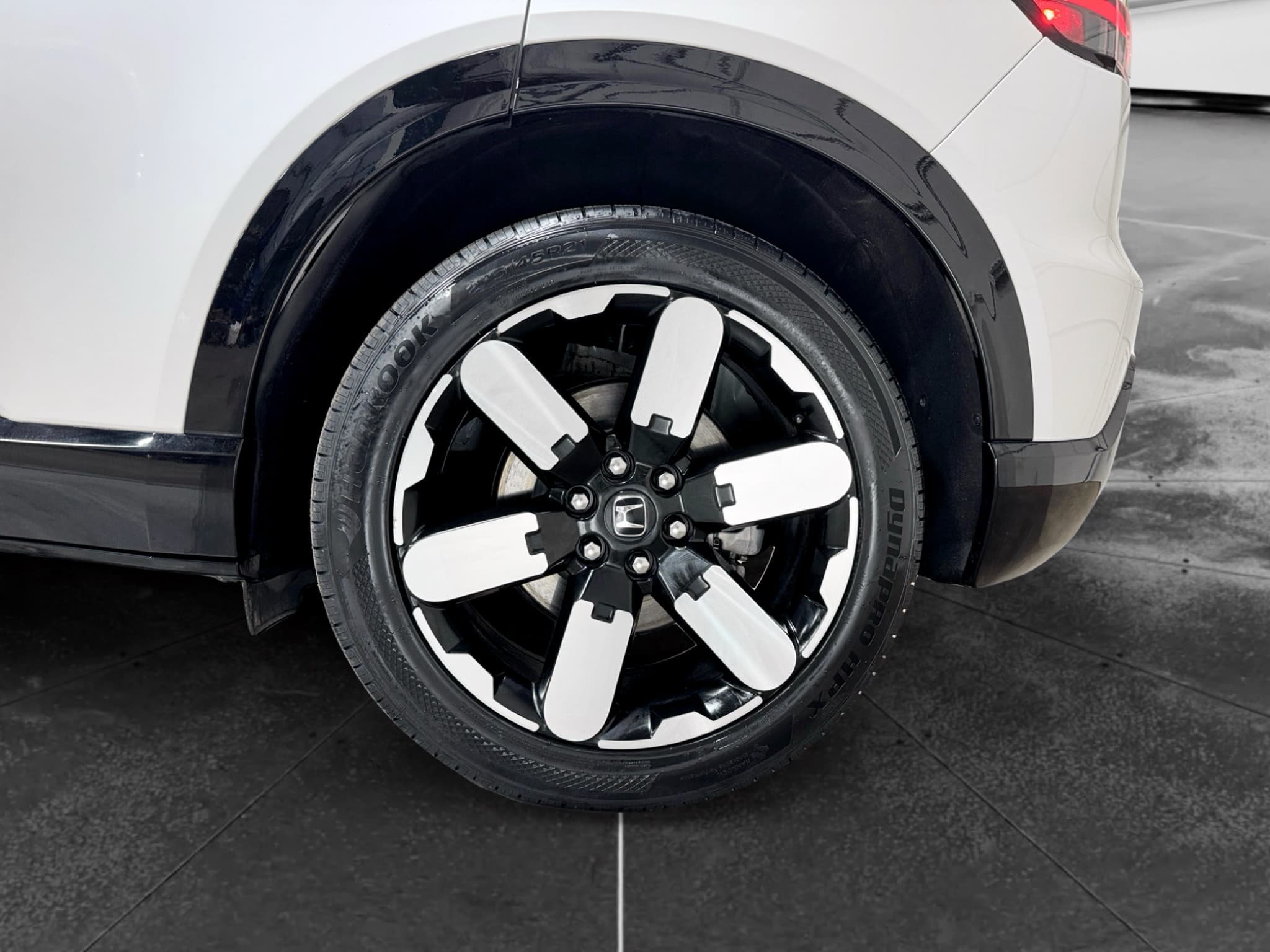 2024 Honda Prologue view 30
