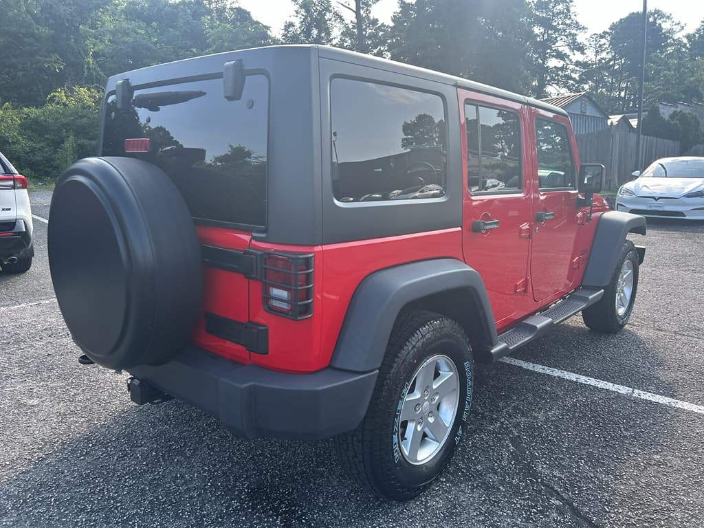 2015 Jeep Wrangler view 3