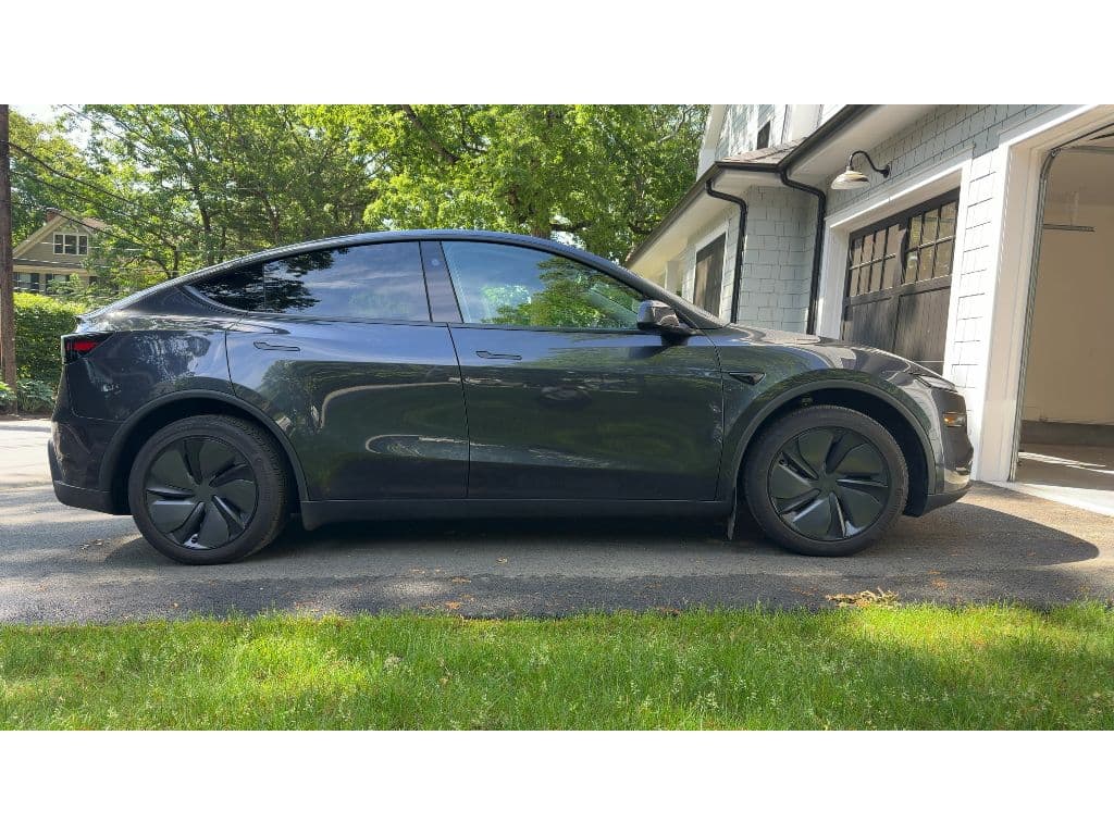2026 Tesla Model Y view 3