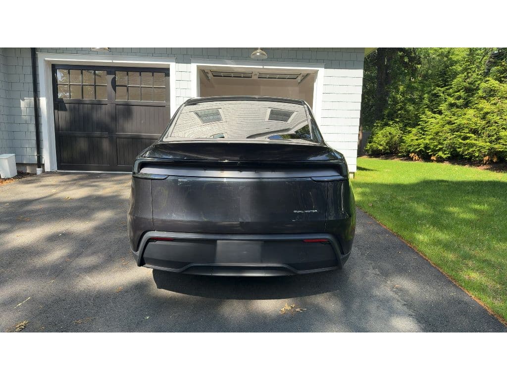 2026 Tesla Model Y view 4