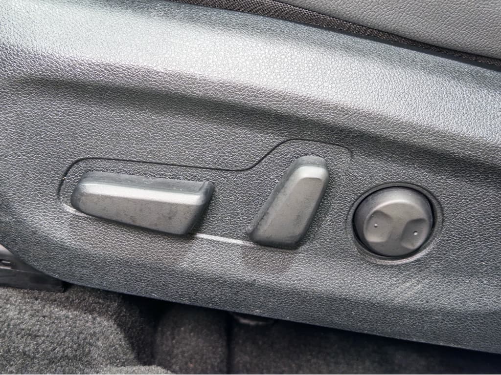 2022 Kia Niro PHEV view 7