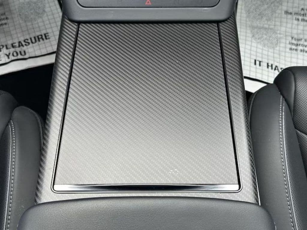 2024 Tesla Model S view 18