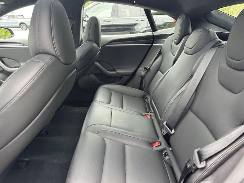 2024 Tesla Model S view 13