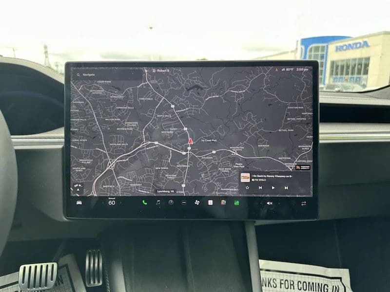 2024 Tesla Model S view 15