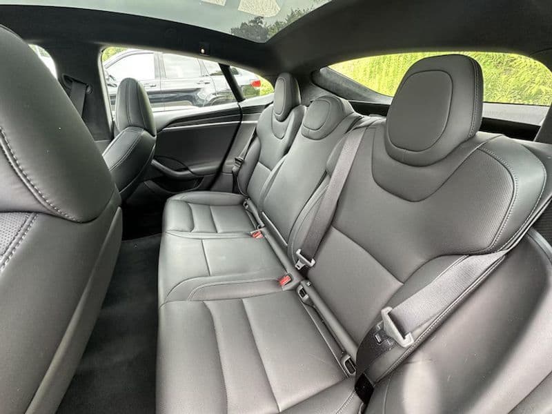 2024 Tesla Model S view 26