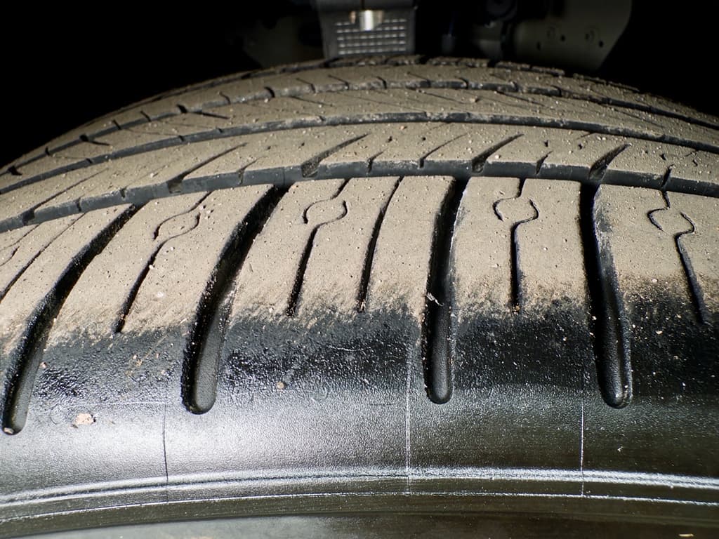 2022 Tesla Model Y view 30