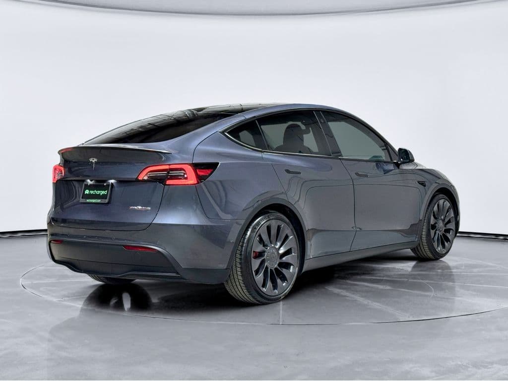2022 Tesla Model Y view 3