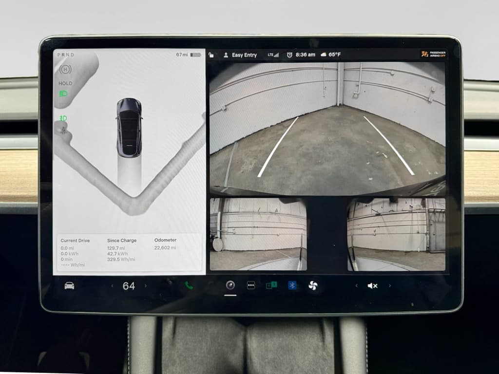 2022 Tesla Model Y view 13
