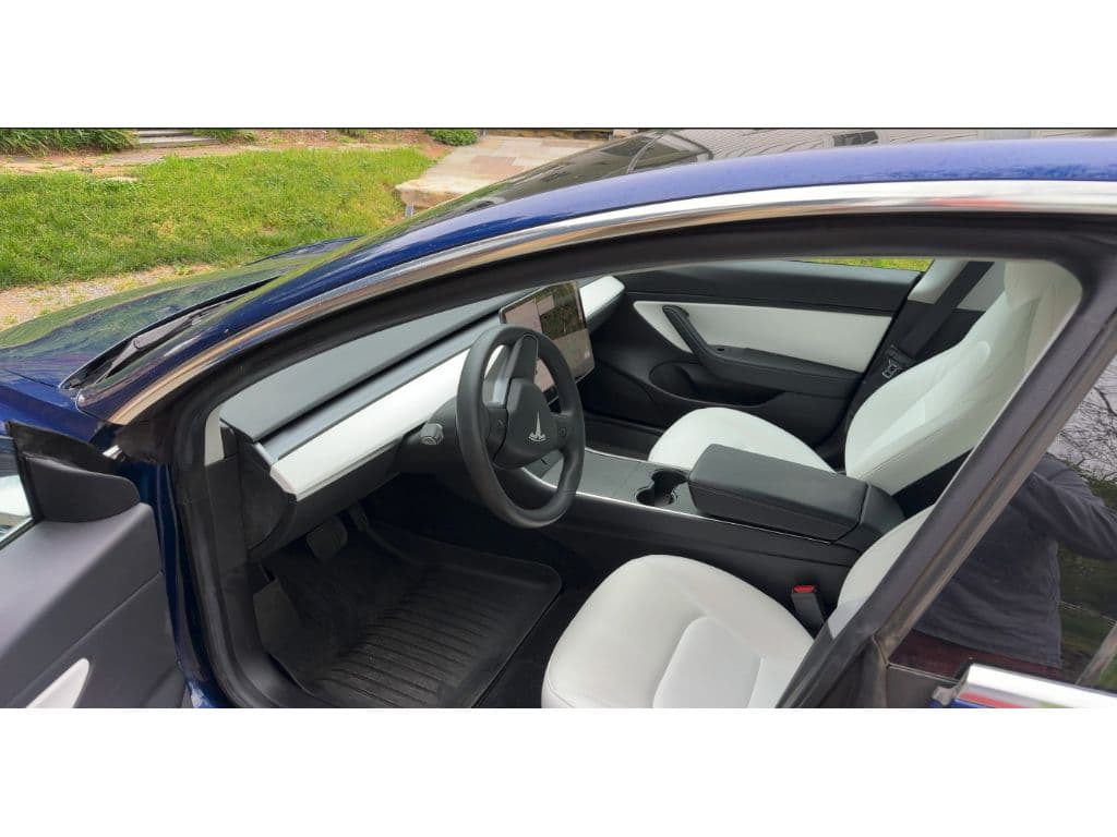 2020 Tesla Model 3 view 5