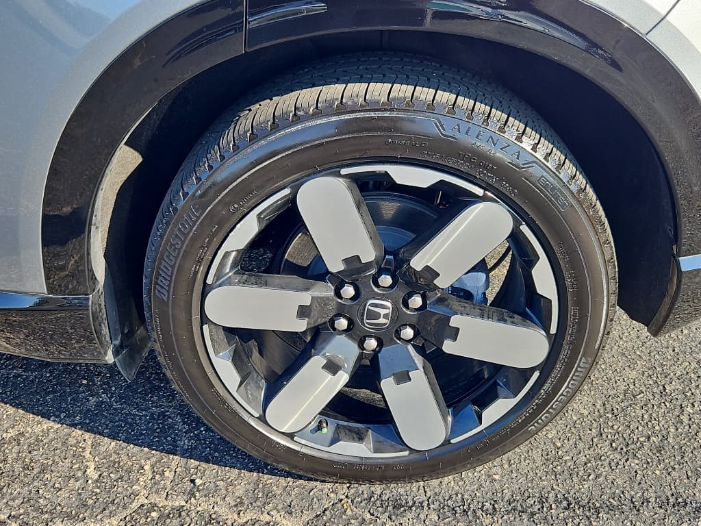 2024 Honda Prologue view 32