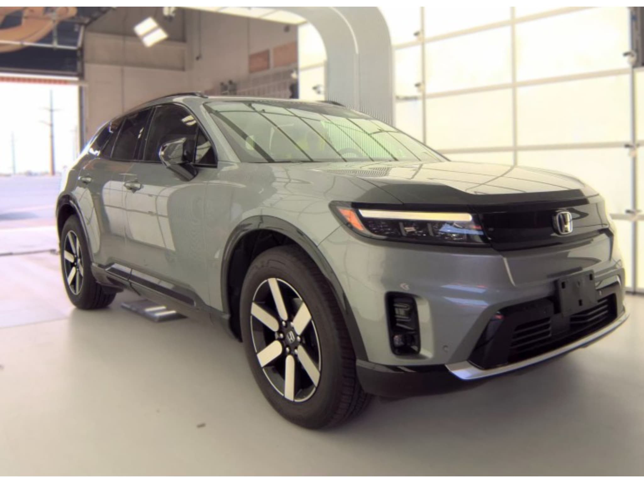 2024 Honda Prologue view 2