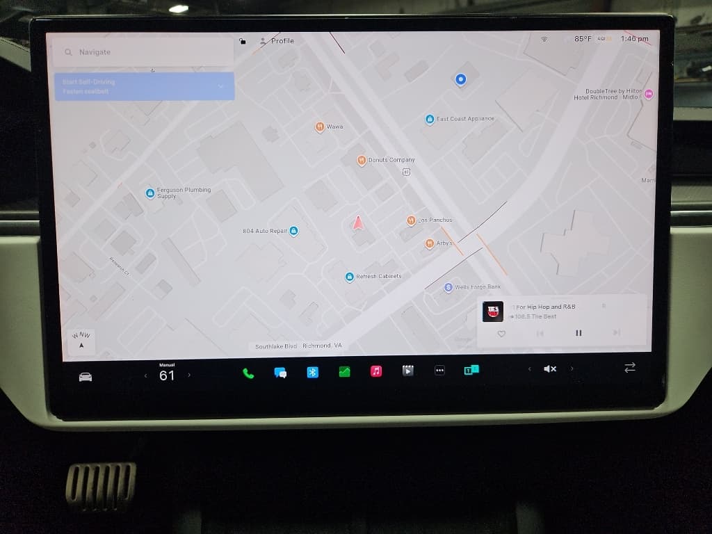 2024 Tesla Model S view 10