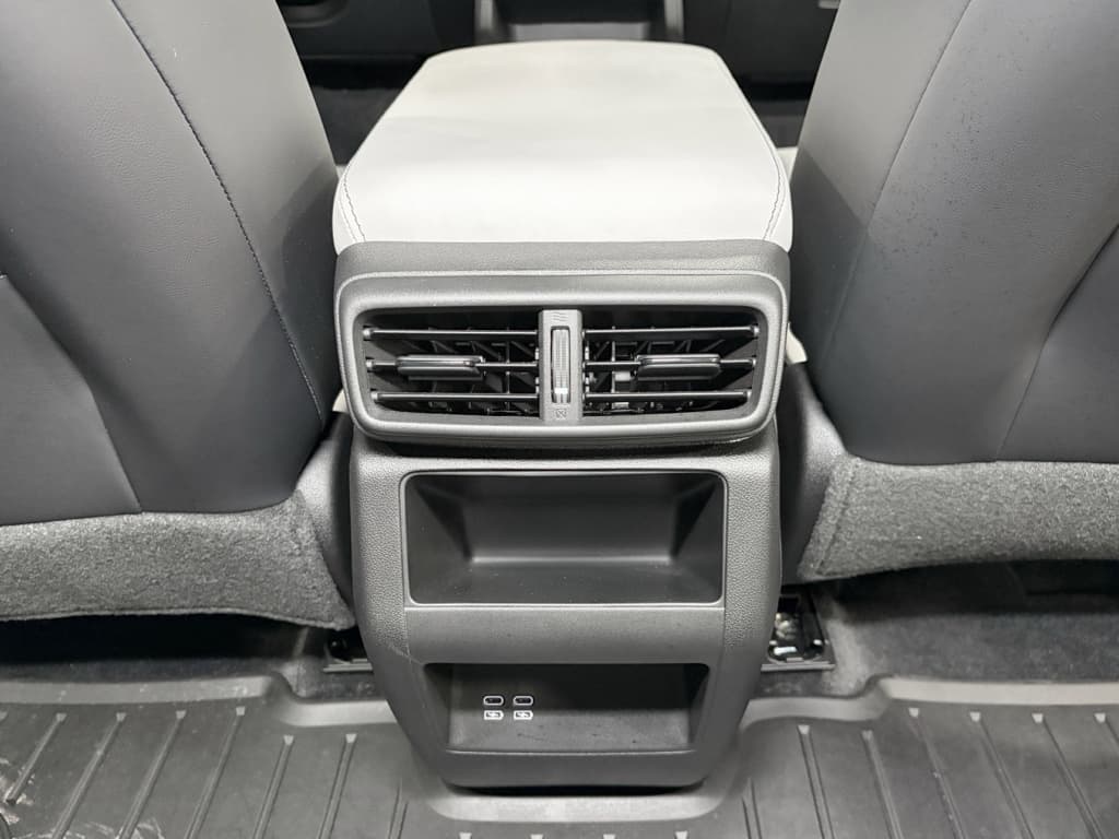 2024 Honda Prologue view 21